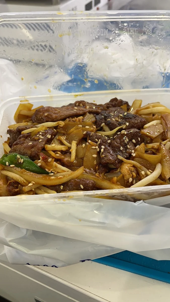 干炒牛河, Wing Hing BBQ